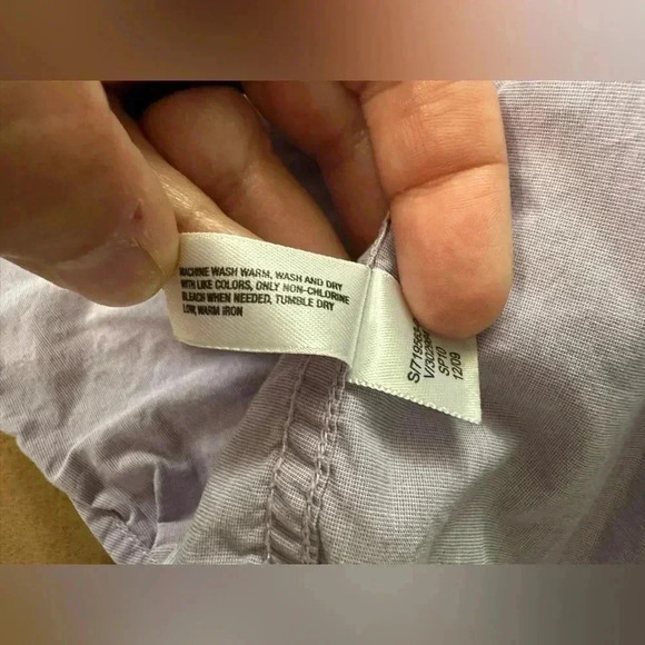 GAP Light Purple Button Down Long Sleeve Shirt 100% Cotton Size Medium - Picture 4 of 9